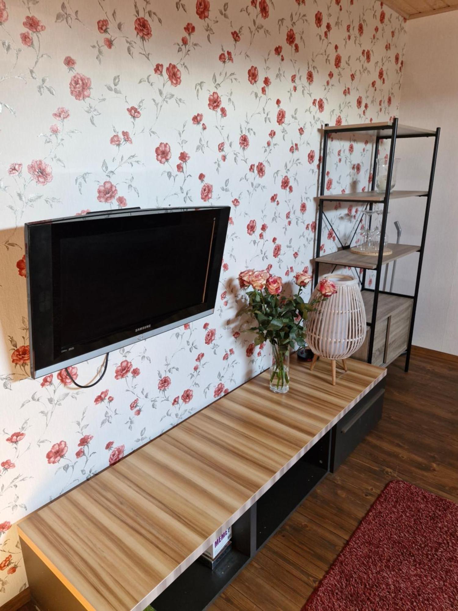 Suur-Sadama Apartment Kuressaare Eksteriør billede