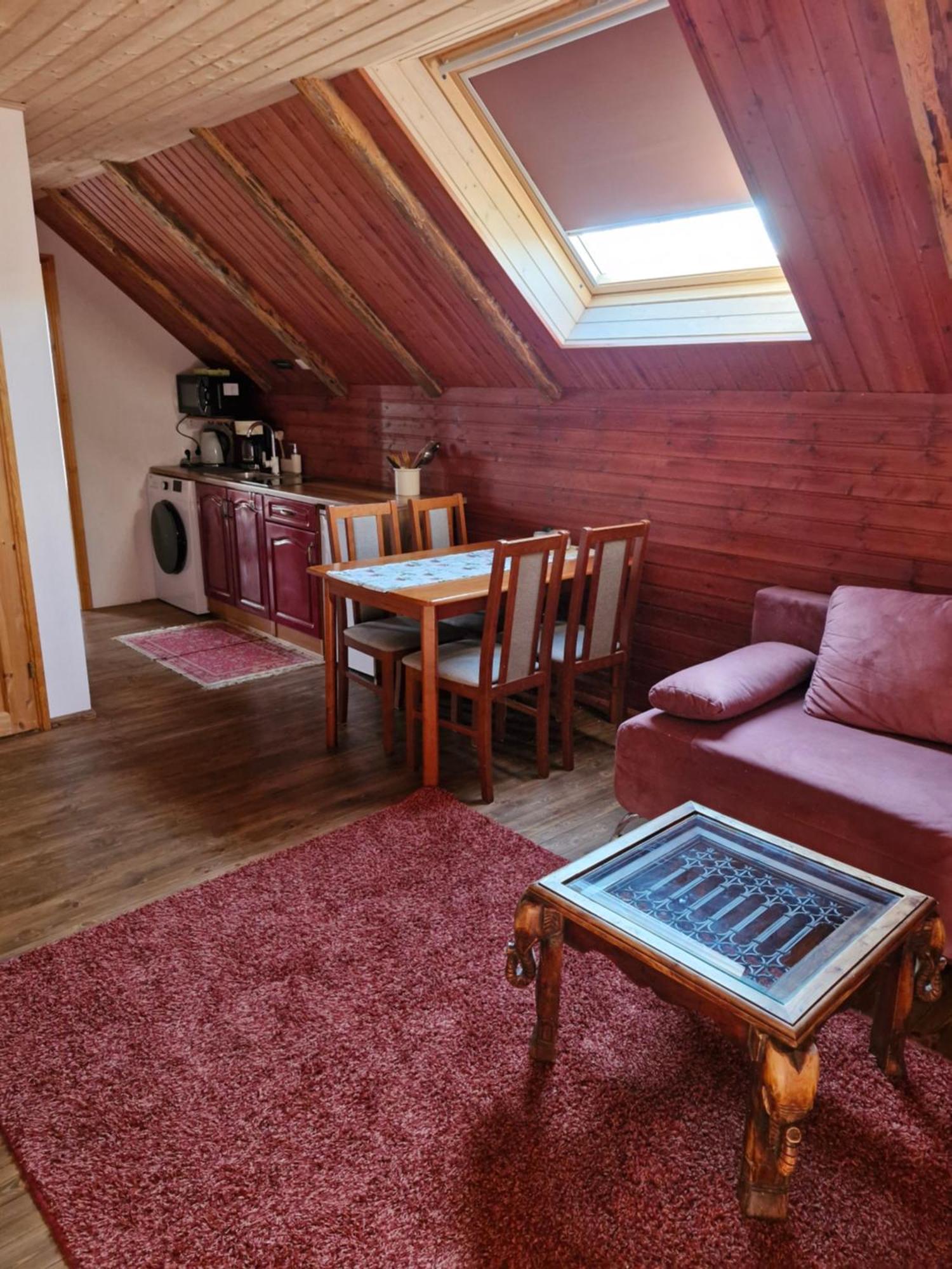Suur-Sadama Apartment Kuressaare Eksteriør billede
