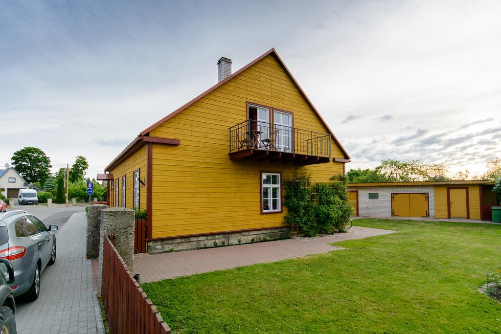 Suur-Sadama Apartment Kuressaare Eksteriør billede