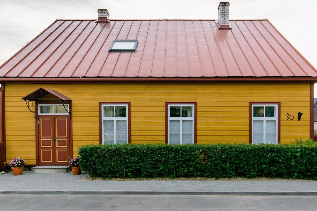 Suur-Sadama Apartment Kuressaare Eksteriør billede